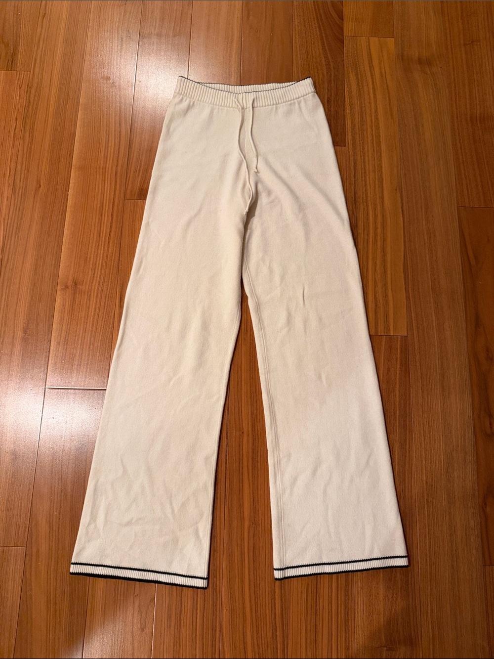 GIGI C Cream Wide-Leg Knit Pants with Black Trim